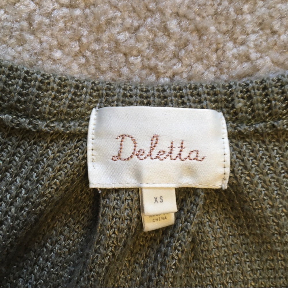 Open Shoulder Sweater - Picture 8 of 10